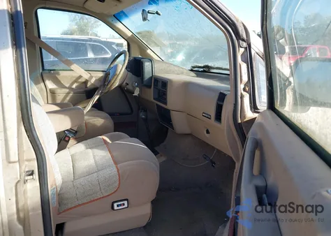 1991 Ford Aerostar из США, поврежденный, VIN 1FMCA11U8MZA65726